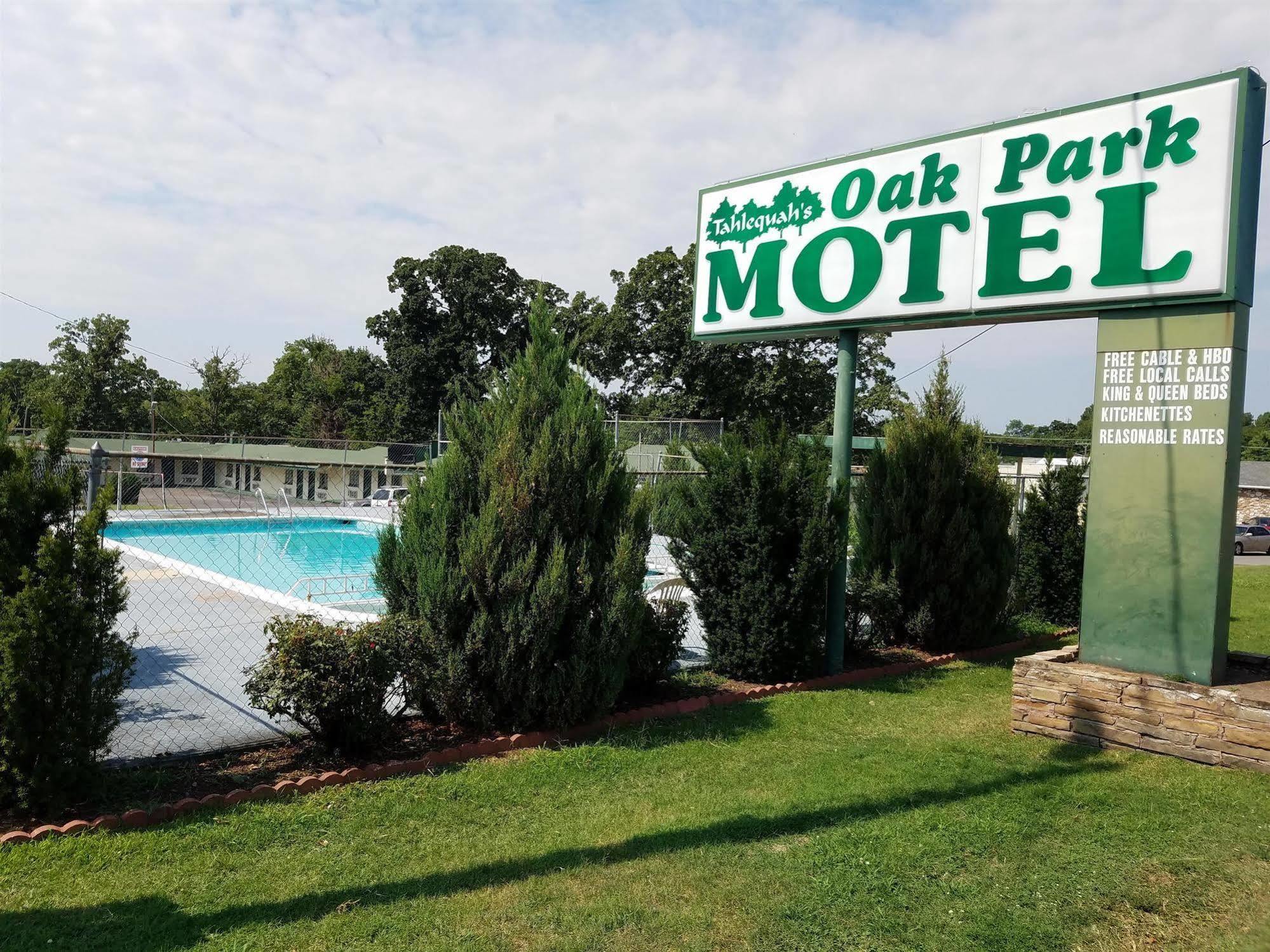 Oak Park Motel Tahlequah Exterior photo